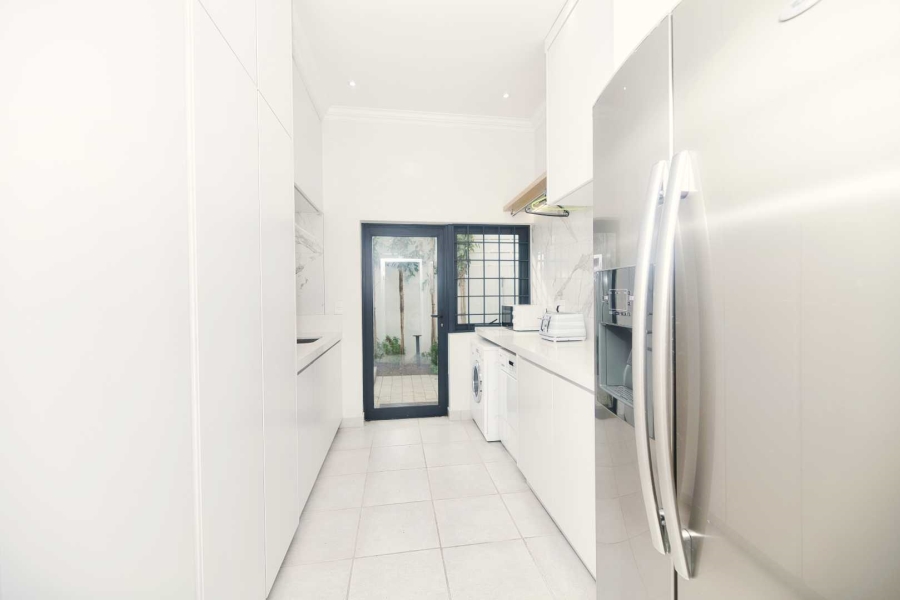 6 Bedroom Property for Sale in Hermanus Heights Western Cape